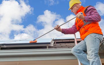 Cwm Y Glo soft wash roof cleaning